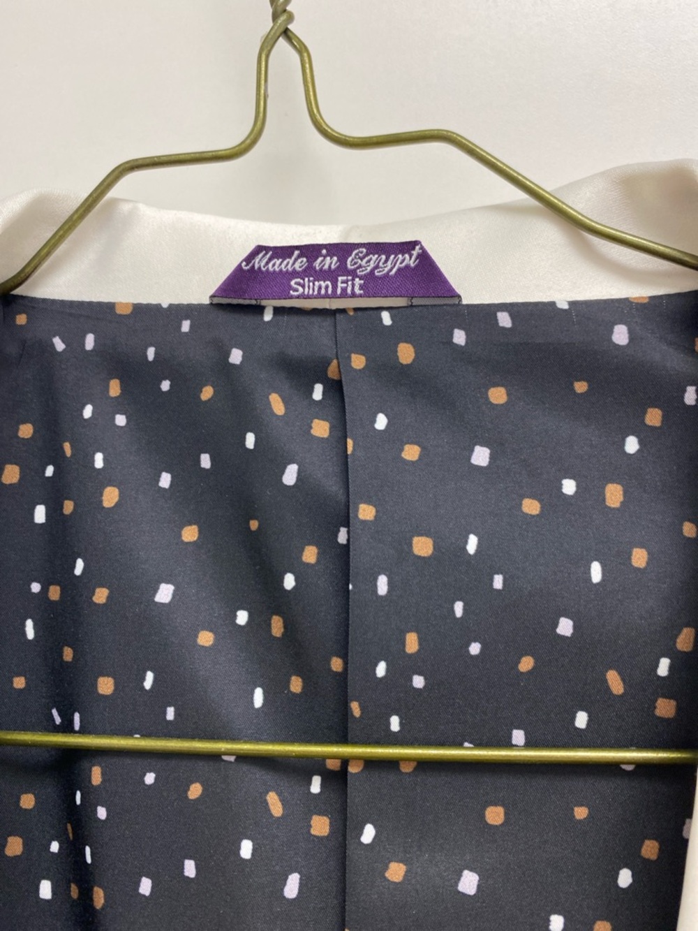 White and Gold Shawl Collar Tux Jacket - Picture 3 of 5